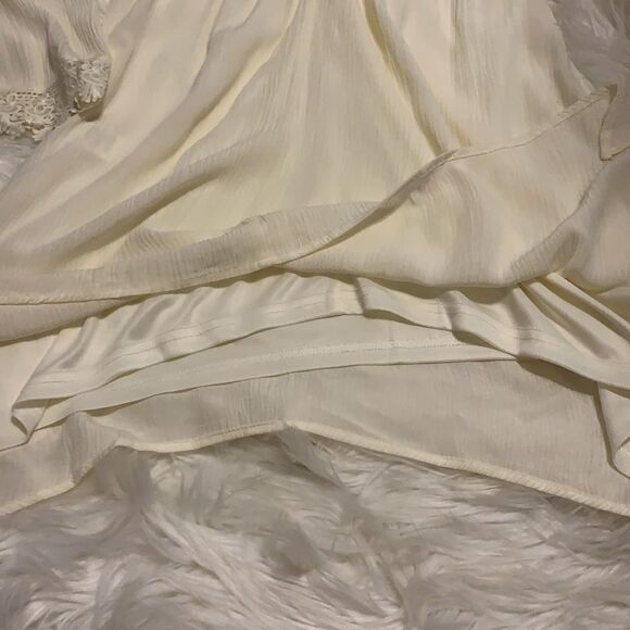 Virgin Only designed in Los Angeles cold shoulder dress w/V-neck front/back NWT - Picture 6 of 10